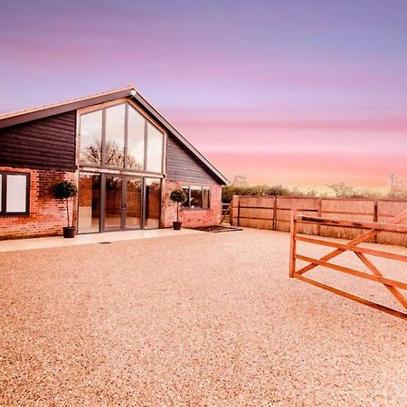 Beautiful Barn Conversion Close To The Broads Dilham Eksteriør billede