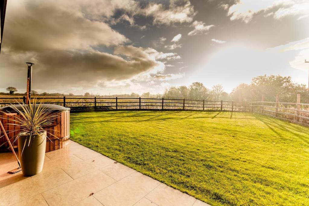 Beautiful Barn Conversion Close To The Broads Dilham Eksteriør billede
