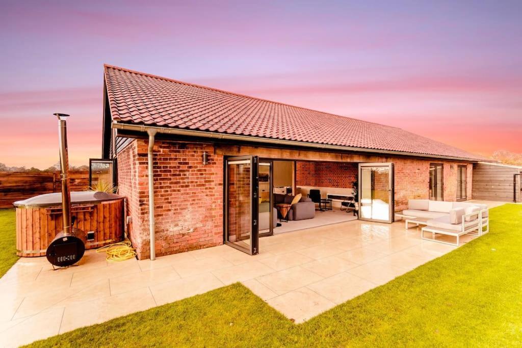 Beautiful Barn Conversion Close To The Broads Dilham Eksteriør billede